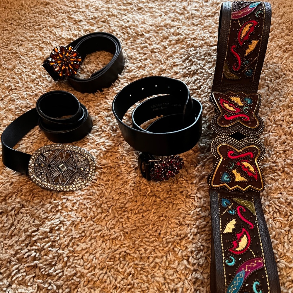 4 total Chico belts